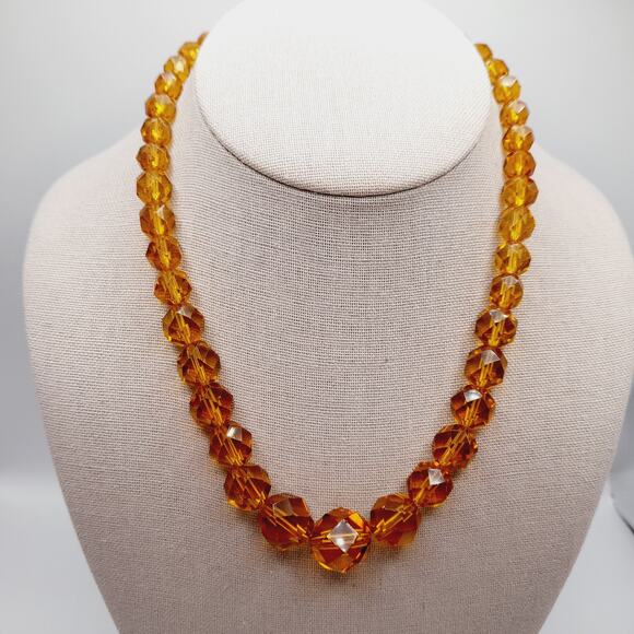 Vintage Topaz Crystal Graduated Bead Necklace with Push Clasp, 17 Inches - Picture 2 of 9